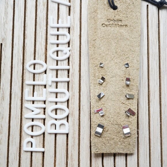 4/$25 Urban Outfitters Phoenix 3D Post Earring Set - Picture 5 of 5